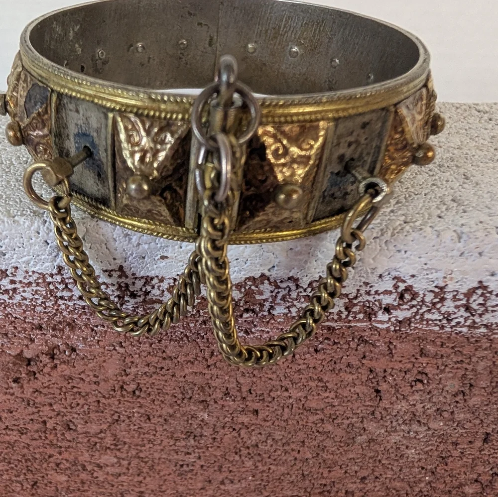 Vintage Bracelect Mid-Century Medieval Revival  Hinge Spikes Safety Chain